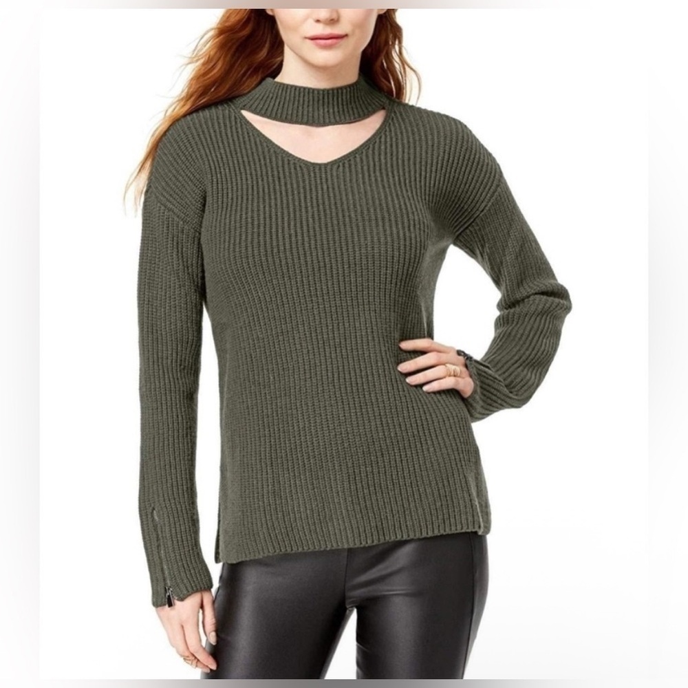 Green bar lll small sweater